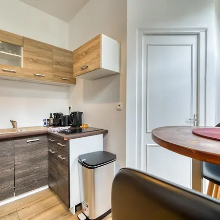 Thomas F2 Moderne Au Coeur De